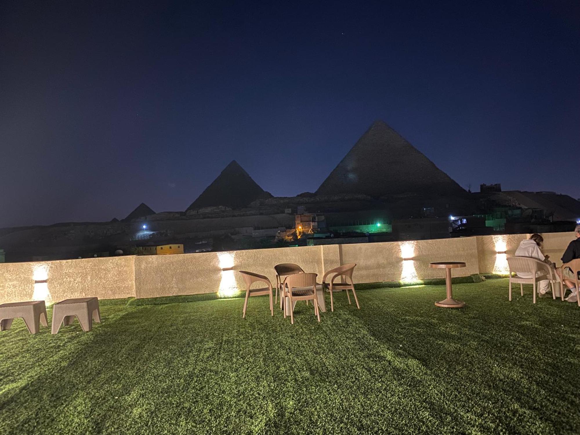 Isis Pyramids View Inn Kafret el-Gabal Kültér fotó