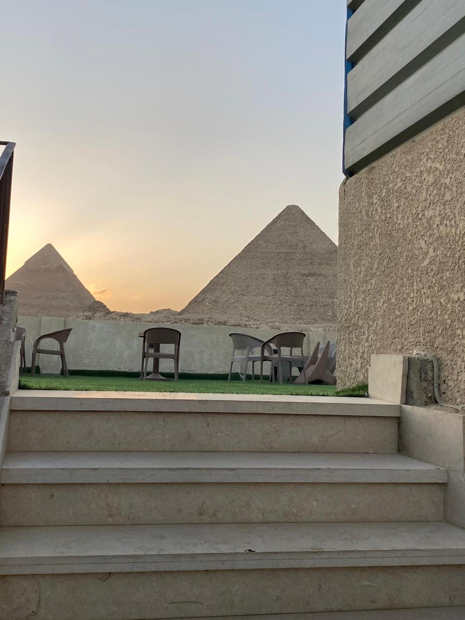 Isis Pyramids View Inn Kafret el-Gabal Kültér fotó