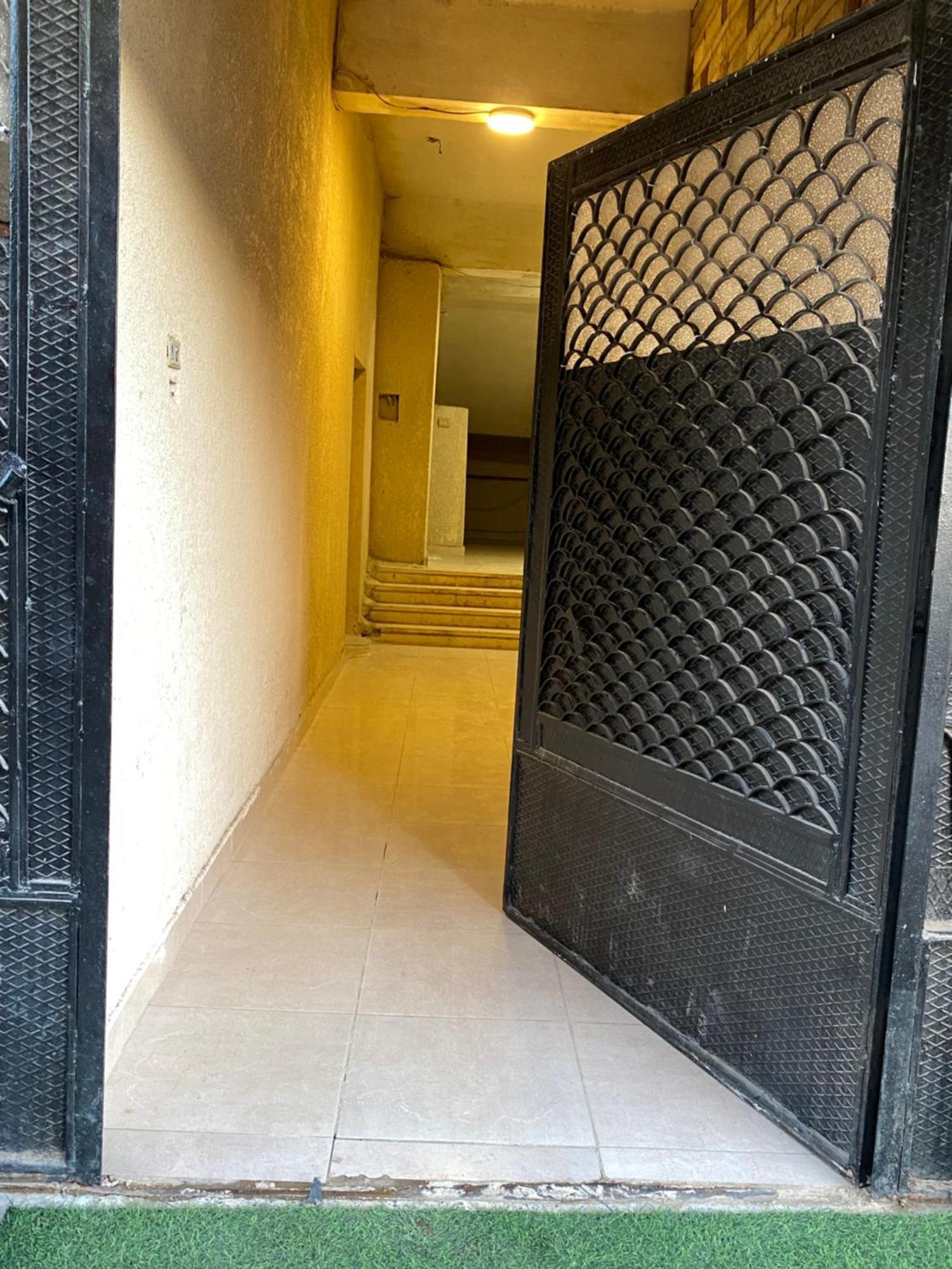 Isis Pyramids View Inn Kafret el-Gabal Kültér fotó