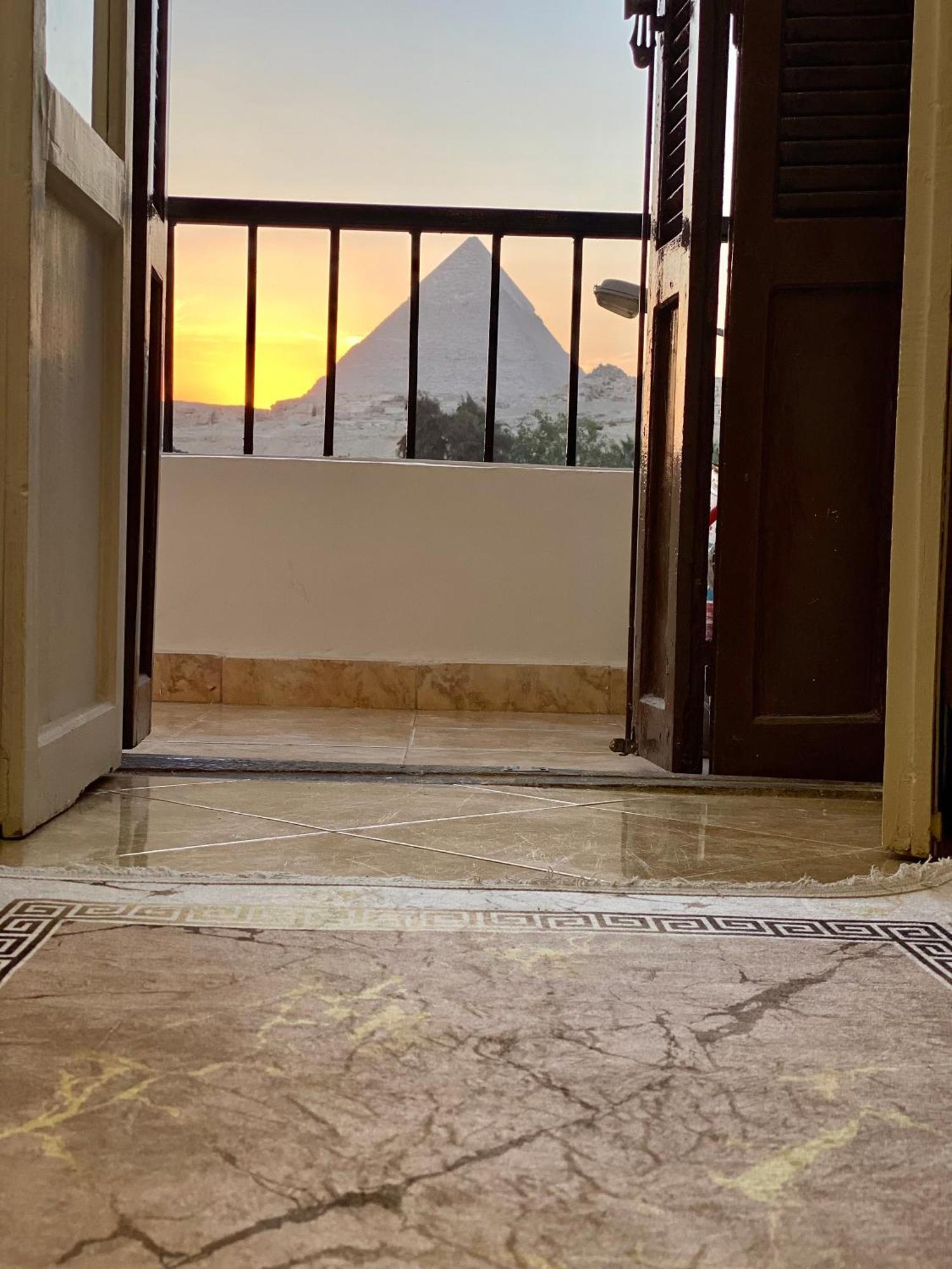 Isis Pyramids View Inn Kafret el-Gabal Kültér fotó